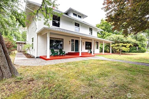 744 State Route 101, Chinook, WA, 98614-1338 | Card Image