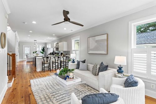 194 Fishburne St, Charleston, SC, 29403-4752 | Card Image
