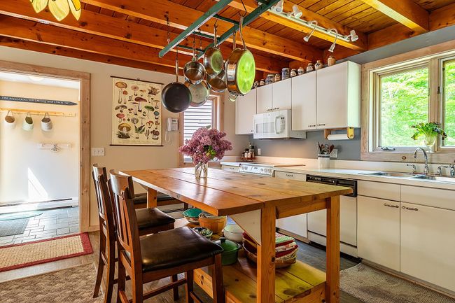 2128 North Rd, House other with 3 bedrooms, 2 bathrooms and null parking in Sunderland VT | Image 8