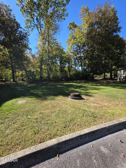 23 Slippery Rock Cir, Sevierville, TN, 37862 | Card Image