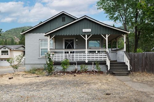 22172 Highway 62, Shady Cove, OR, 97539-8710 | Card Image
