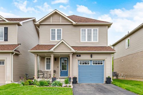 71 Tumblewood Place, Welland, ON, L3B0J3 | Card Image