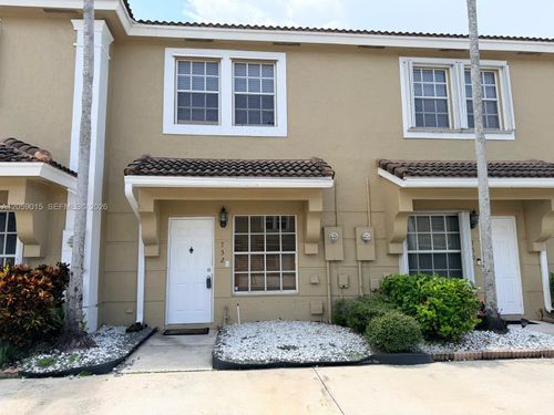 752 Sw 122nd Ter, Pembroke Pines, FL, 33025-5922 | Card Image