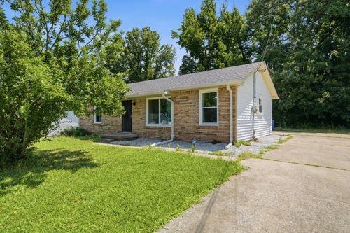 535 Donna Dr, Clarksville, TN, 37042-6075 | Card Image