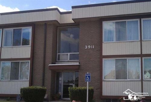 3911 Fort St, Trenton, MI, 48183-4178 | Card Image