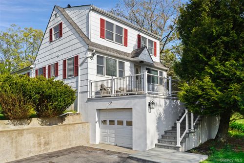 21 Varna Ln, Mahopac, NY, 10541-2622 | Card Image