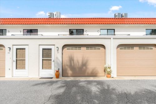 unit-21-21 Dondanville Rd, St Augustine, FL, 32080-8009 | Card Image