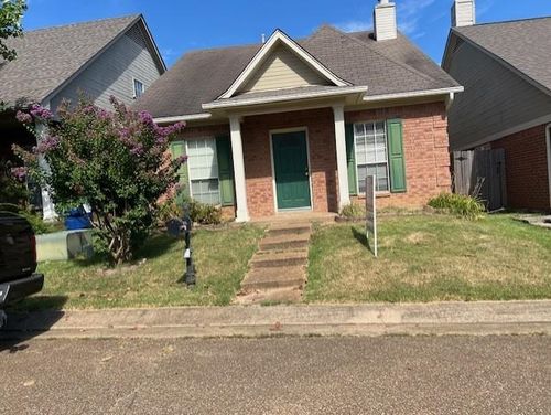 596 Ashley Glen Cir W, Cordova, TN, 38018-1054 | Card Image