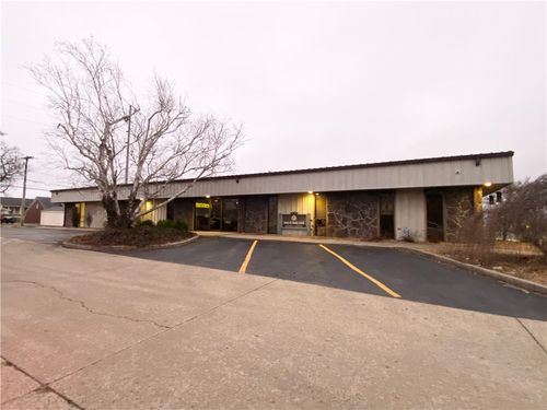 809 N Gilbert St, Danville, IL, 61832-3823 | Card Image