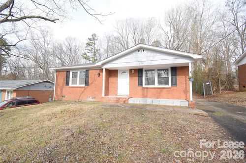924 Edgegreen Dr, Charlotte, NC, 28217-3439 | Card Image