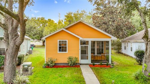 6353 Ashville Dr, ZEPHYRHILLS, FL, 33542-4884 | Card Image