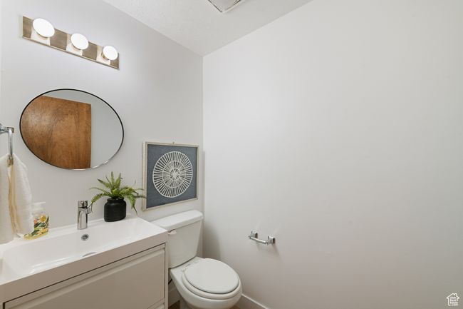 1884 E Jeremy Ct, Home with 6 bedrooms, 4 bathrooms and 8 parking in Murray UT | Image 7