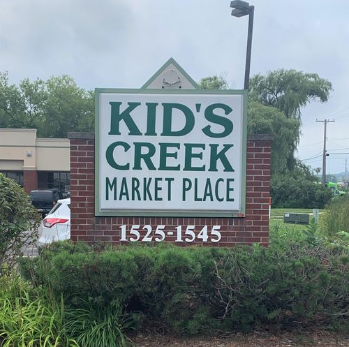 1545 S Division St, Traverse City, MI, 49684-4056 | Card Image