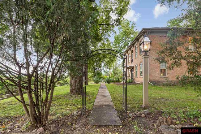 104 N 8 Th St, House other with 4 bedrooms, 5 bathrooms and null parking in Henderson MN | Image 50