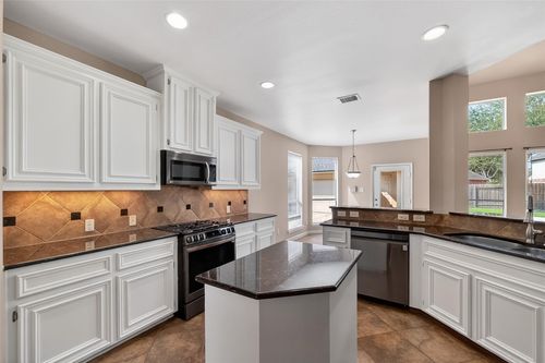 521 Opal Sky Ct, League City, TX, 77573-2273 | Card Image