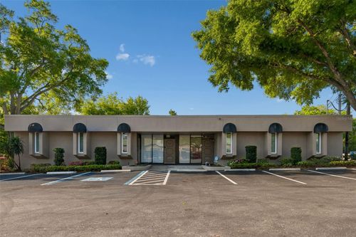 100-1046 W Busch Blvd, TAMPA, FL, 33612-7708 | Card Image
