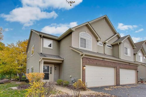 2271 Stoughton Dr, Aurora, IL, 60502-6247 | Card Image