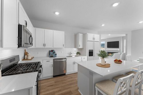 616 Goldenrod Trl, Waconia, MN, 55387-5536 | Card Image