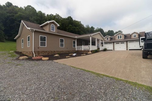 857 Gawthrop Rd, Grafton, WV, 26354-7521 | Card Image