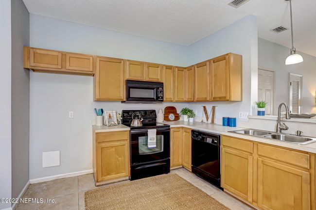 884 Southern Creek Dr, Townhouse with 3 bedrooms, 2 bathrooms and null parking in St Johns FL | Image 22