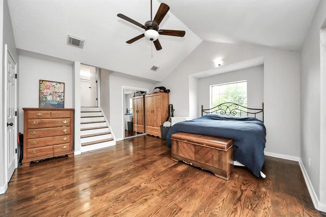 6502 S Highway 35, House other with 5 bedrooms, 3 bathrooms and 3 parking in Alvin TX | Image 23