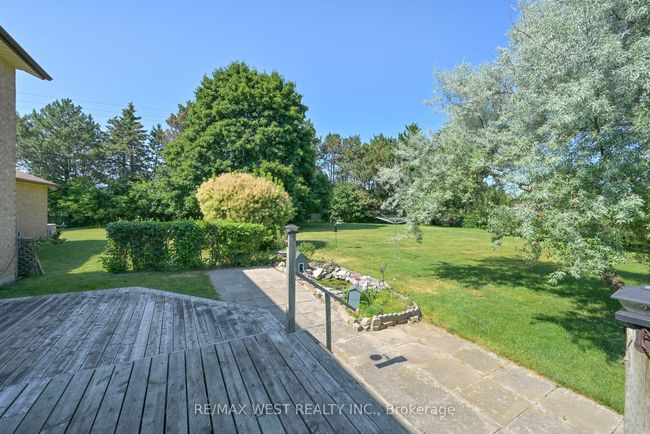 3 Henry Gate, House other with 4 bedrooms, 3 bathrooms and 9 parking in Nobleton ON | Image 8