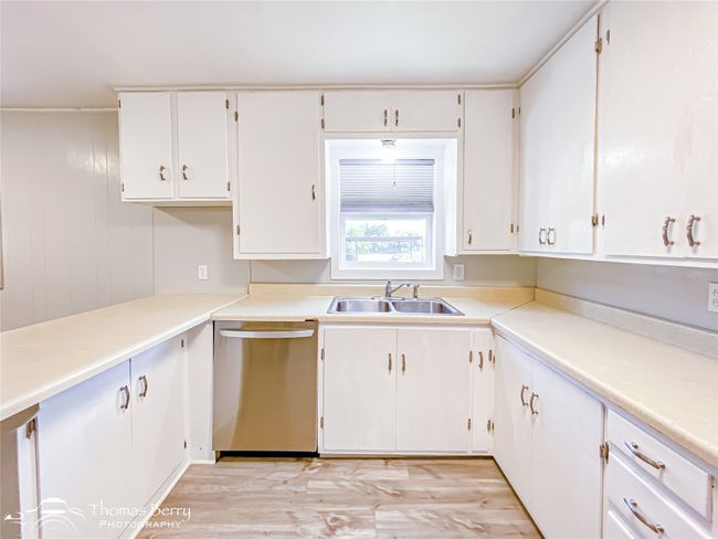 608 E 8 Th St, House other with 3 bedrooms, 2 bathrooms and null parking in Coleman TX | Image 11