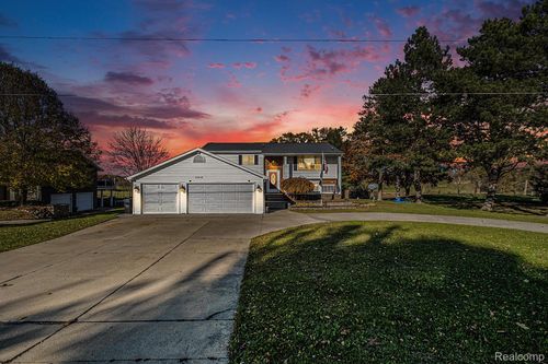 5212 W Farrand Rd, Clio, MI, 48420-8251 | Card Image