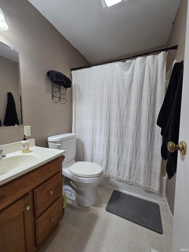 603 E 1 St St, House other with 2 bedrooms, 2 bathrooms and null parking in Fowler IN | Image 22