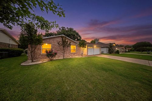 1041 Barber St, Hurst, TX, 76053-4139 | Card Image