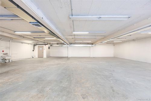 fl-1st-342 Lexington Ave, Mount Kisco, NY, 10549-2725 | Card Image