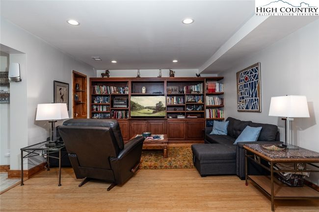 45 Dunvegan Rd, House other with 4 bedrooms, 7 bathrooms and null parking in Banner Elk NC | Image 34