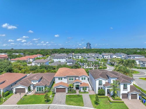 5827 Brookfield Cir W, Fort Lauderdale, FL, 33312-6288 | Card Image