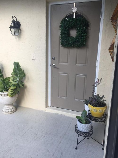 2816 Kirk Rd, Lake Worth, FL, 33461-1759 | Card Image