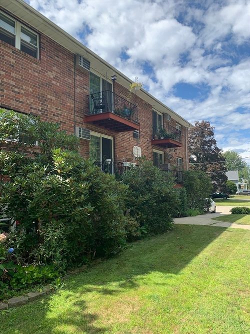 apt-18-70 Madison St, Amesbury, MA, 01913-3219 | Card Image