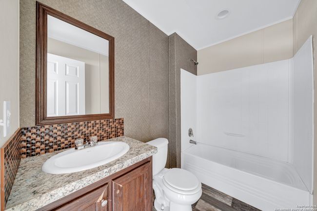 6 River Bluff Dr, House other with 4 bedrooms, 3 bathrooms and null parking in Lytle TX | Image 27