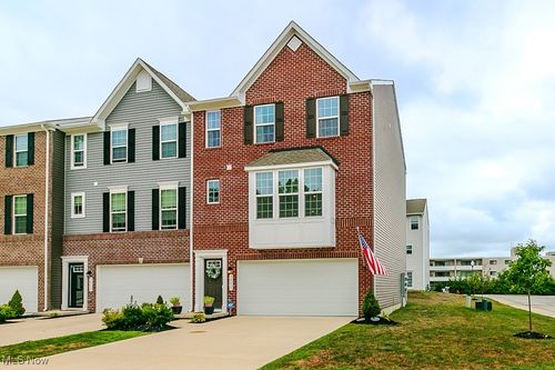 34615 Ethan Way, Willoughby, OH, 44094-4395 | Card Image