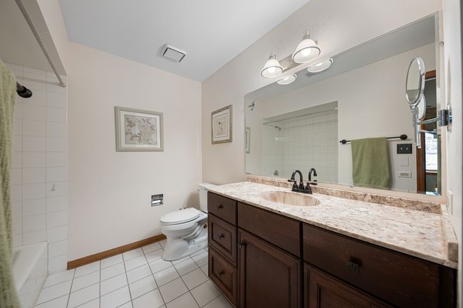 12C - 8964 Dublin St, Condo with 3 bedrooms, 2 bathrooms and 2 parking in Orland Park IL | Image 12
