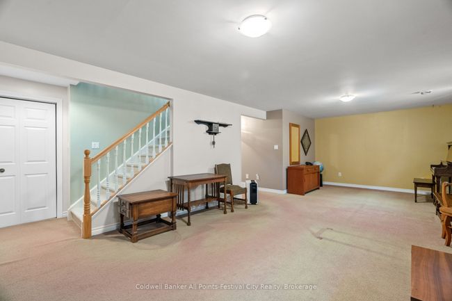 52 Napier St, House other with 3 bedrooms, 2 bathrooms and 2 parking in Goderich ON | Image 33