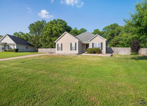 135 Pond Drive, Kathleen, GA, 31047 | Card Image