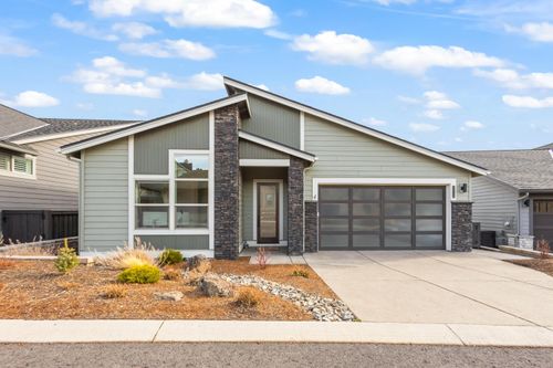 3038 Nw Butte View Dr, Bend, OR, 97703-7813 | Card Image