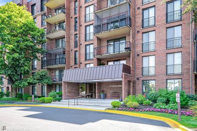 106 - 111 Acacia Drive, Condo with 1 bedrooms, 1 bathrooms and 1 parking in Indian Head Park IL | Image 1