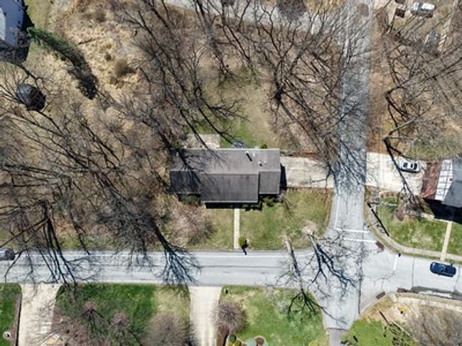 175 Curry St, House other with 3 bedrooms, 2 bathrooms and 2 parking in Turtle Creek PA | Image 33
