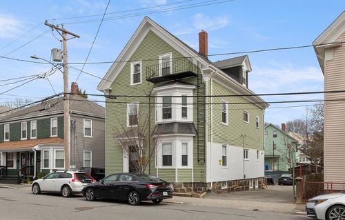 37 Chase St, Beverly, MA, 01915-4396 | Card Image