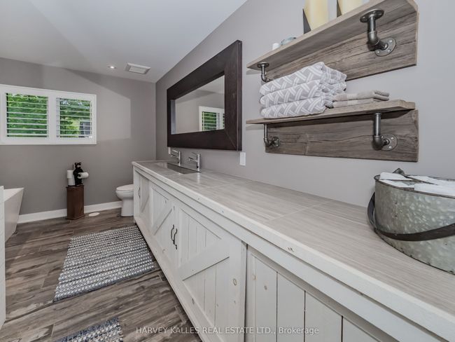 1911 Mortimers Point Rd, Home with 6 bedrooms, 3 bathrooms and 5 parking in Port Carling ON | Image 42