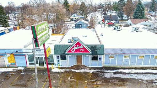 3600 Davison Rd, Flint, MI, 48506-3943 | Card Image