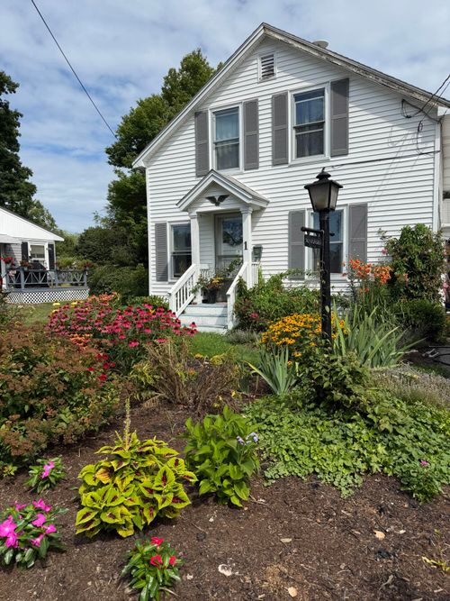 1 Cross St, South Portland, ME, 04106-3410 | Card Image