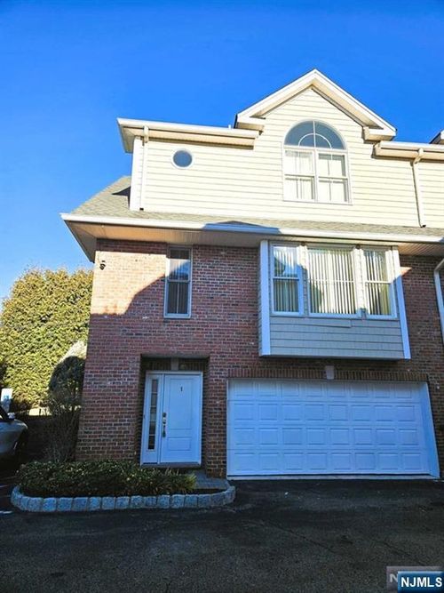 426 Hillside Ave, Palisades Park, NJ, 07650-1314 | Card Image