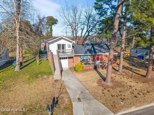 a-and-b-2801 Jefferson Dr, Greenville, NC, 27858-4021 | Card Image