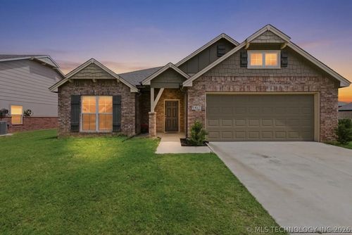 9465 E 135th Street S, Bixby, OK, 74008 | Card Image